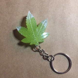 Resin Marijuana Weed Bud Leaf Keychain | NEW | ❤️ Handmade w/Love ❤️