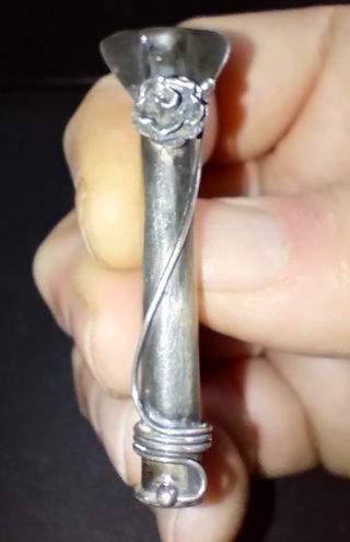 PIN ANTIQUE STERLING SILVER HAND MADE JUST BEAUTIFUL AND FANTASTIC WORKMANSHIP.