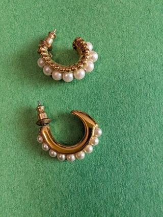 pretty earrings new condition