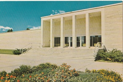 Vintage Unused Postcard: h: Eisenhower Museum, Abilene, Kansas