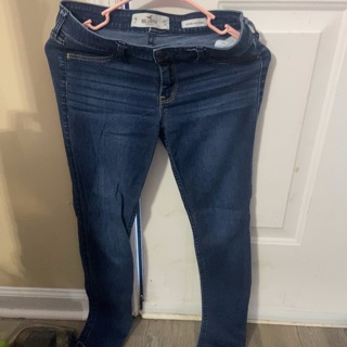 Like new hollister skinny jeans 