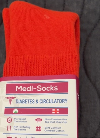 New: MEDI-Crew Socks. Diabetics Improve Circulation / Neuropathy. 90% Cotton 7% Poly 3% Elastic  