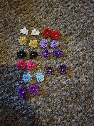 ~☆~READ DESCRIPTION!! Flower flat bows.~☆~