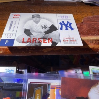 2001 upper deck legends of New York don Larsen baseball card 