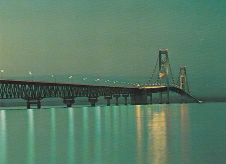 Vintage Unused Postcard: (gin): The Mackinac Bridge, MI