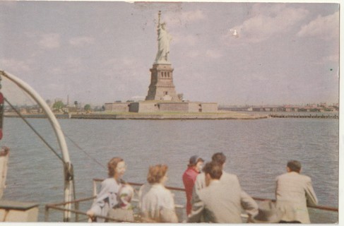 Vintage Unused Postcard: g: Statue of Liberty, NYC, NY