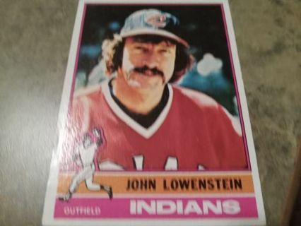 1976 TOPPS JOHN LOWENSTEIN CLEVELAND INDIANS BASEBALL CARD# 645
