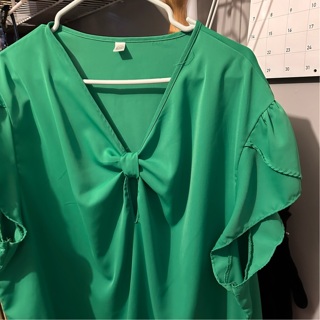 Woman’s blouse 4x green