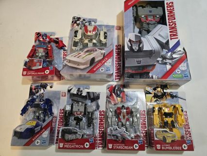 Transformers Toy lot new in package you get all 7