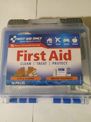 First Aide Kit-75 pieces