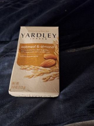 Yardley London moisturizing bath bar oatmeal & almond
