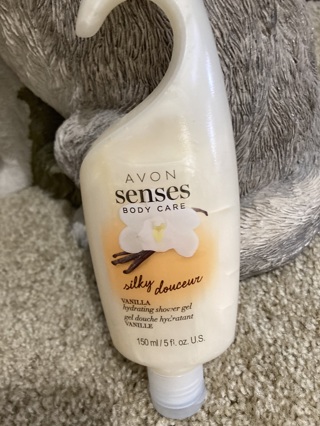 Avon Senses Vanilla Shower Gel # 2 (new)