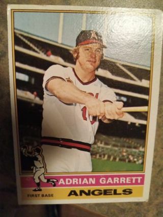 1976 TOPPS ADRIAN GARRETT CALIFORNIA ANGELS BASEBALL CARD# 562