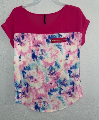 Ladies, top size medium pink Ashley, blue