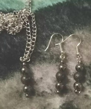 Lava & gun Metal necklace earrings set NEW!