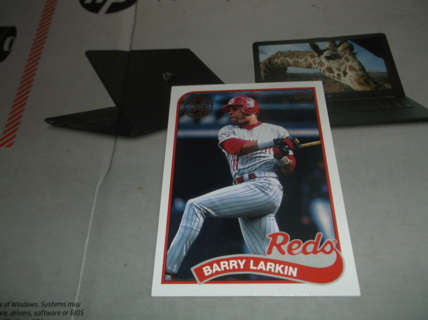 2024 Topps Series 1 1989 -  2024   35th Anniversary   barry  larkin  insert  card   #89B-51