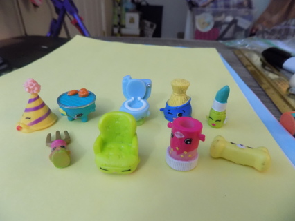 9 piece Shopkins characeters assorted