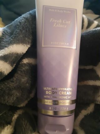 BBW fresh cut lilacs body cream