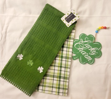 Kitchen 2 Shamrock Dish Towel 1 Set of Beads Short,1 Hanging Shamrock 1 SET OF WIRED DECORATION