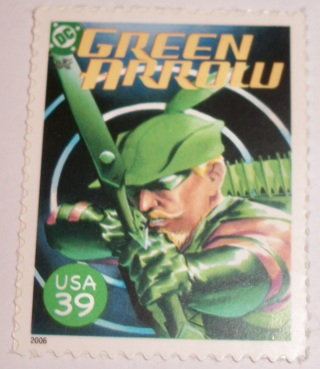 Scott #4084n, Green Arrow, One Useable 39¢ US Postage Stamp. Peel and stick.