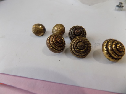 Set of 6 vintage goldtone braided metal buttons