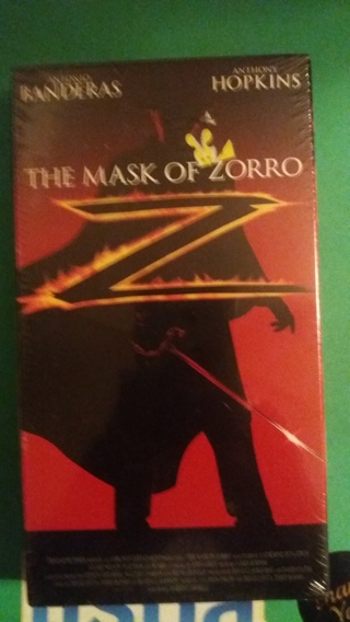 unopened vhs the mask of zoro free shipping