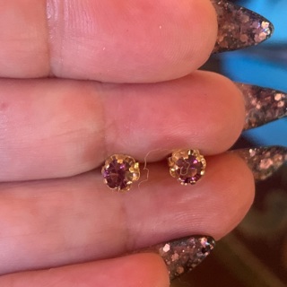 14k Color Change Sapphire stud earrings 