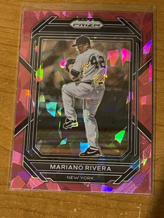 2023 Panini Prizm Baseball - PINK Cracked Ice Variation - MARINO RIVERA #200