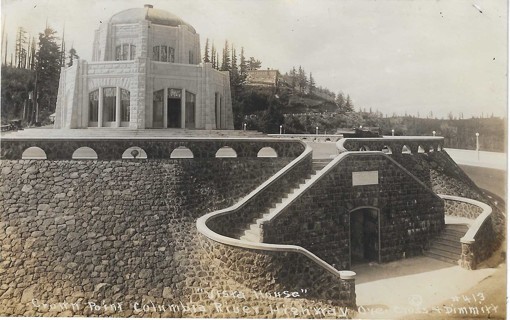 Estate Find 100+ years old Postcard Vista House Crown Point Oregon