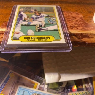 1982 fleer Dan quisenberry baseball card 