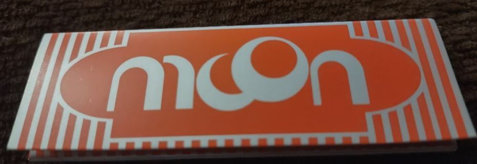 1 pack of Moon Rolling papers 11/4 size Ultra thin slow burning
