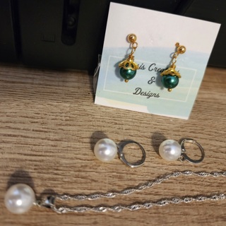 NEW - Pearl Necklace & 2 sets of Pearl Earrings