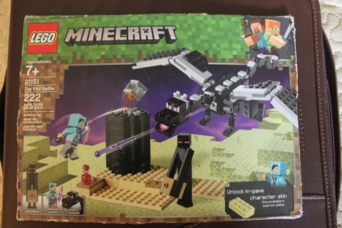 MINECRAFT LEGO SET (222 PCS)