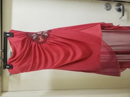 Red Sheer Prom dress with Sequin stones (Size Medium) High-Low style