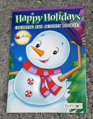 CHRISTMAS MEDIUM SIZE COLORING BOOK