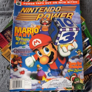 30 Nintendo Power mags