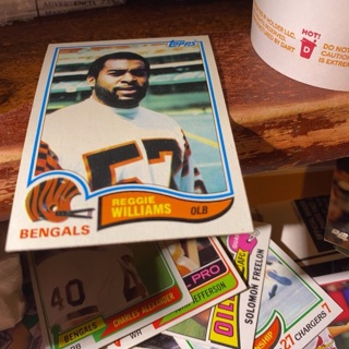 1982 topps Reggie Williams football card 