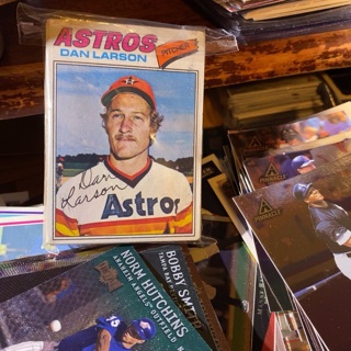 (50) random 1977 topps baseball cards 