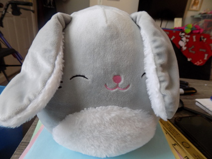 Squishmallow 8 inch Blake the gray Easter Bunny plush Tushtag attached