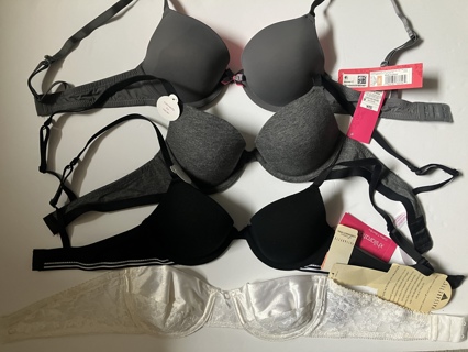 Choice of 2 NWT bras size 32A - 34A GIN gets 4