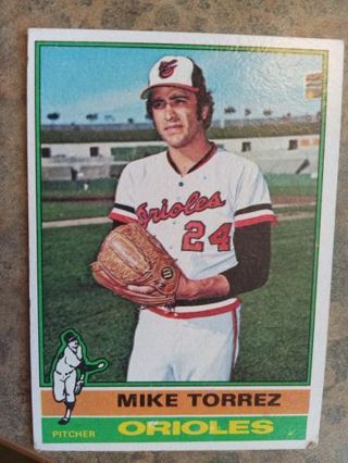 1976 TOPPS MIIKE TORREZ BALTIMORE ORIOLES BASEBALL CARD # 25