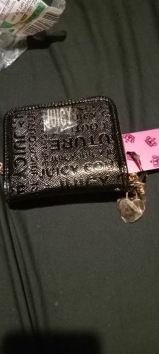 Juicy couture wallet (relisted)