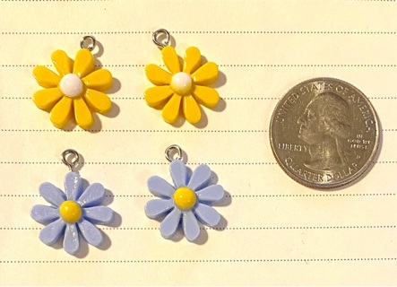 4 pc flower charms