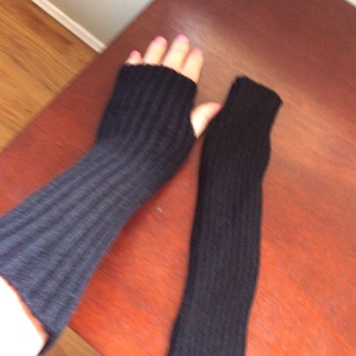 BN Knitted Long Fingerless Gloves 