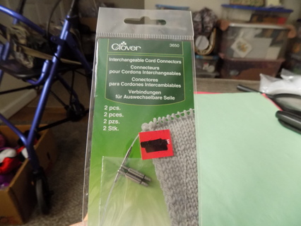 NIP Clove Interchangeable cord connectors for knitting needles