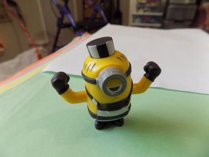 Minion 2 inch jail bird