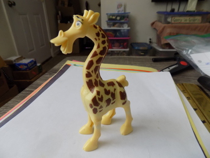 5 inch giraffe from Madagascar movie