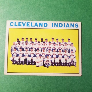 1964 - TOPPS EXMT - NRMT BASEBALL - CARD NO - 172- CLEVELAND TEAM -  INDIANS