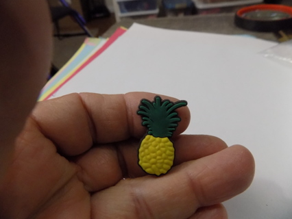 Croc Shoe charm pineapple