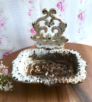 Vintage Cast Iron Soap Dish Ornate Aged Shabby Farmhouse Bathroom Victorian Era